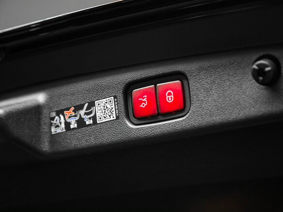 2025 Mercedes-Benz E-Класс 300 VI (W214, S214), чёрный - вид 27