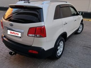 2010 Kia Sorento II, бежевый, 1250000 рублей, вид 5