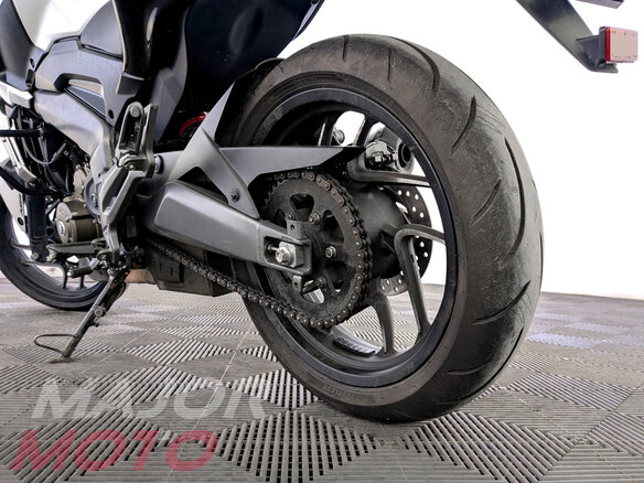 2018 Bajaj Dominar 400, белый, 249000 рублей - вид 13