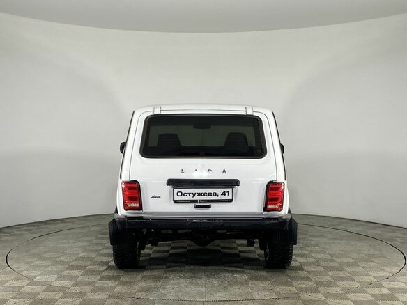 2017 Lada (ВАЗ) 2121 (4x4) I Рестайлинг, белый, 580000 рублей - вид 5