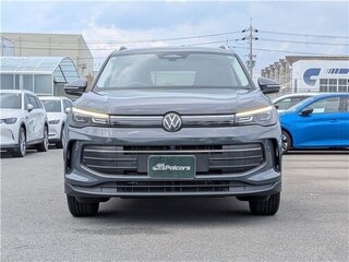 2023 Volkswagen Tiguan III, серый, 1750000 рублей, вид 3