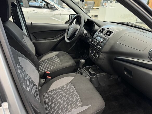 2026 Lada (ВАЗ) Granta Cross I Рестайлинг, серебристый, 1233540 рублей - вид 14