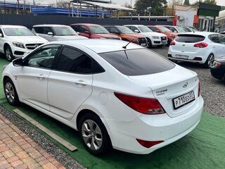 2015 Hyundai Solaris I Рестайлинг, белый, 950000 рублей, вид 5