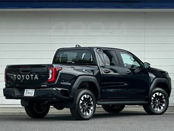 2026 Toyota Hilux IX, чёрный, 9399900 рублей - вид 5