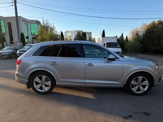 2019 Audi Q7 II (4M), серебристый, 5600000 рублей, вид 3