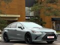 2021 Lexus ES 250 VII Рестайлинг, белый, 3490000 рублей - вид 1