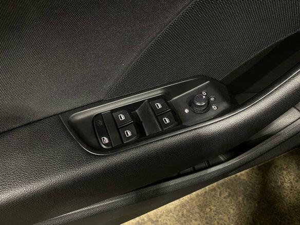 2013 Audi A3 III (8V), чёрный - вид 15