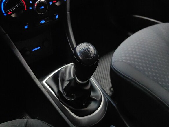 2011 Hyundai Solaris I, серый - вид 15