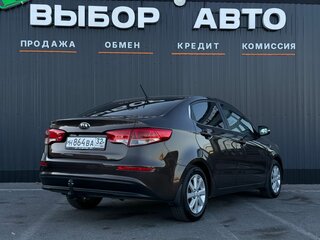 2015 Kia Rio III Рестайлинг, коричневый, 999000 рублей, вид 2