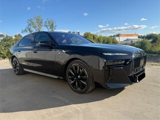 2023 BMW 7 серии 740d xDrive VII (G70), чёрный, 13650000 рублей, вид 2