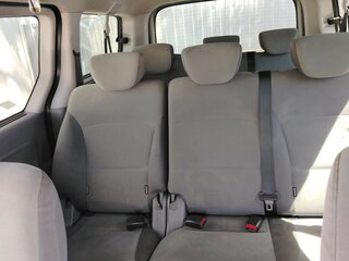 2013 Hyundai H-1 II, серебристый, 1370000 рублей, вид 4