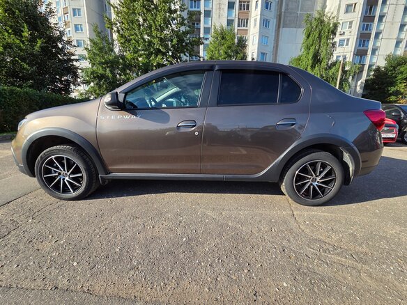 2019 Renault Logan Stepway II Рестайлинг, коричневый, 920000 рублей - вид 7