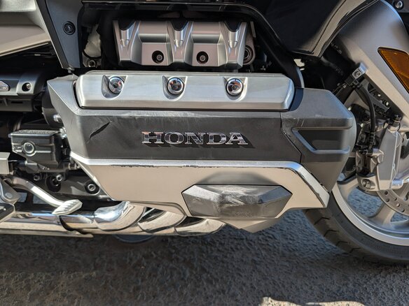 2021 Honda GL 1800 Gold Wing, чёрный, 2650000 рублей - вид 9