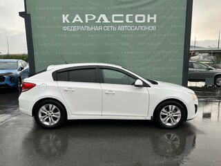 2013 Chevrolet Cruze I Рестайлинг, белый, 830000 рублей, вид 4