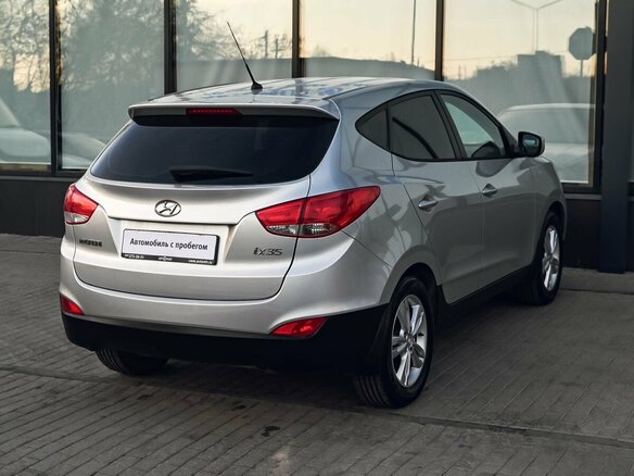 2010 Hyundai ix35 I, серебристый, 1137000 рублей - вид 4