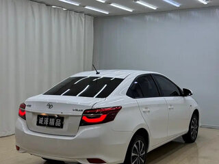 2022 Toyota Vios III Рестайлинг, белый, 1013069 рублей, вид 4