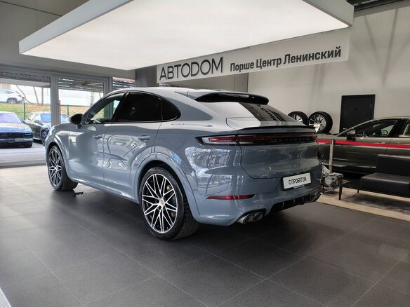 2024 Porsche Cayenne Coupé III Рестайлинг, серый, 14990000 рублей - вид 4