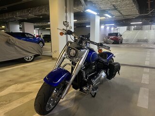 2019 Harley-Davidson Fat Boy, синий, 2170000 рублей, вид 2
