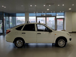2014 Lada (ВАЗ) Granta I, белый, 377000 рублей, вид 4