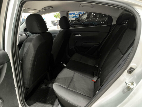 2021 Kia Rio IV Рестайлинг, серый, 1399000 рублей - вид 11