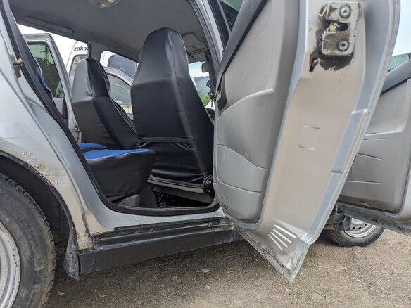 2011 Lada (ВАЗ) Priora I, серебристый, 400000 рублей - вид 13