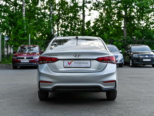 2019 Hyundai Solaris II, серый - вид 3