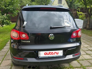 2011 Volkswagen Tiguan I, чёрный, 1000000 рублей, вид 4