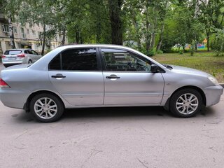 2006 Mitsubishi Lancer IX Рестайлинг, серебристый, 300000 рублей, вид 2