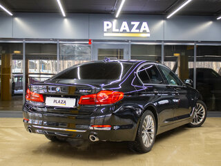 2017 BMW 5 серии 520d xDrive VII (G30/G31/G38), чёрный, 2699000 рублей, вид 4