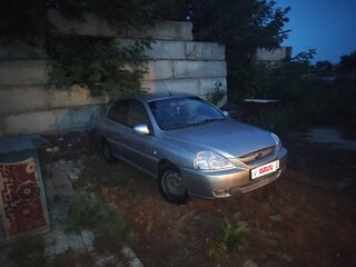 2004 Kia Rio I Рестайлинг, серебристый, 215000 рублей, вид 3