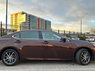 2015 Lexus ES 250 VI Рестайлинг, коричневый, 2250000 рублей, вид 4