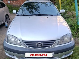 2002 Toyota Avensis I Рестайлинг, серебристый, 550000 рублей, вид 1