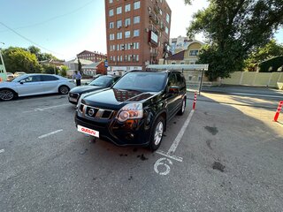 2011 Nissan X-Trail II Рестайлинг, чёрный, 1150000 рублей, вид 1