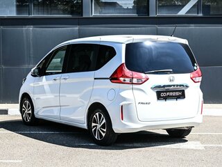 2019 Honda Freed II, белый, 1859000 рублей, вид 2