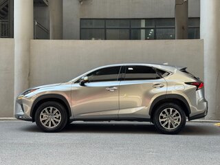 2023 Lexus NX 200 II, серебристый, 3900123 рублей, вид 3