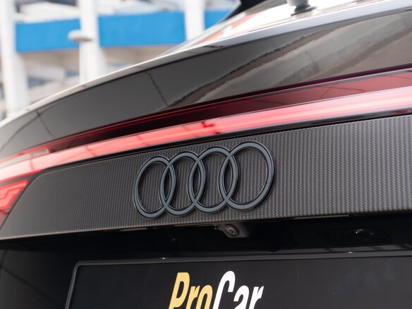 2025 Audi RS Q8 Performance I Рестайлинг, чёрный, 22990000 рублей - вид 16
