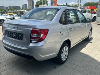 2026 Lada (ВАЗ) Granta I Рестайлинг, серебристый, 1121000 рублей, вид 5