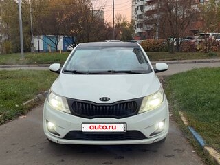 2012 Kia Rio III, белый, 700000 рублей, вид 1