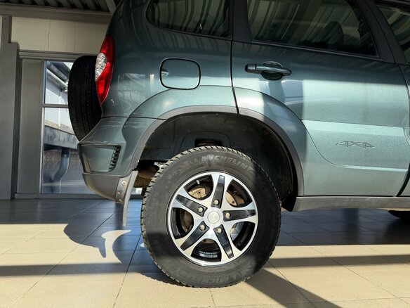 2014 Chevrolet Niva I Рестайлинг, серый, 639000 рублей - вид 6