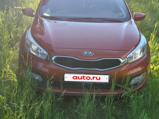 2013 Kia Ceed II, оранжевый, 930000 рублей, вид 4