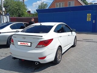 2013 Hyundai Solaris I, белый, 850000 рублей, вид 5