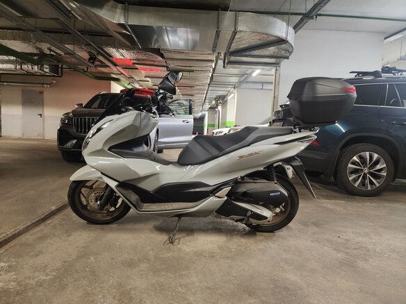 2024 Honda PCX 160, серый, 415000 рублей - вид 1