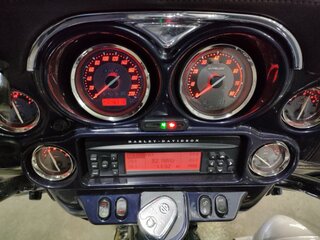 2012 Harley-Davidson Electra Glide, серебристый, 1300000 рублей, вид 5