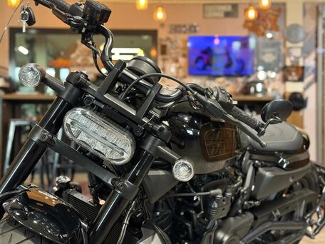 2023 Harley-Davidson Sportster S, чёрный, 1450000 рублей, вид 4