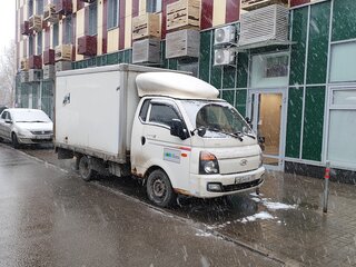 2012 Hyundai Porter II, белый, 800000 рублей, вид 2