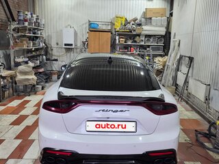 2018 Kia Stinger I, белый, 2000000 рублей, вид 4