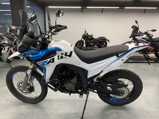 2022 Voge 300 Rally, белый, 240000 рублей, вид 2