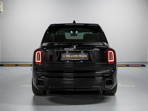 2025 Rolls-Royce Cullinan Black Badge I Рестайлинг (Series II), чёрный, 72000000 рублей - вид 10