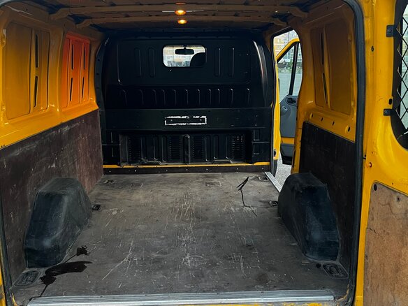 2008 Ford Transit, жёлтый, 600000 рублей - вид 6