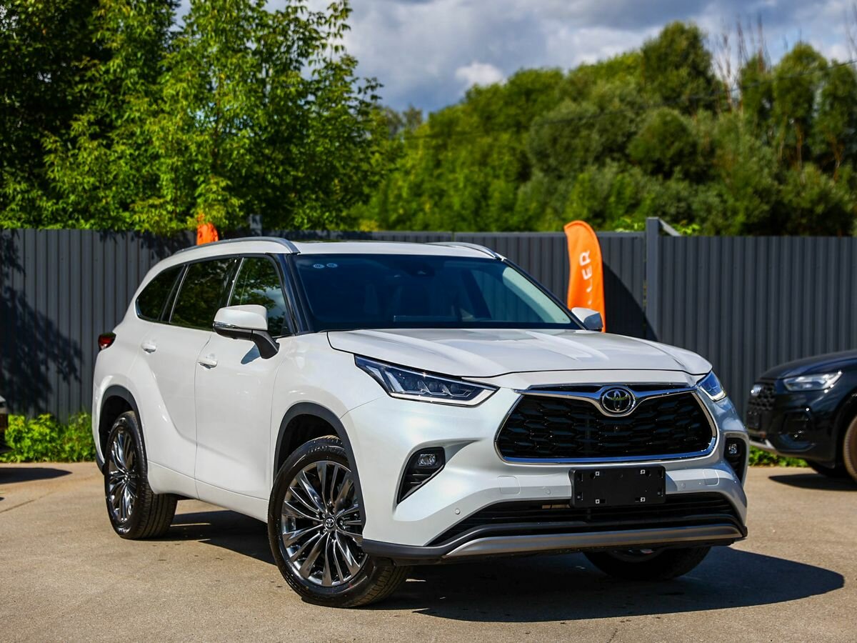Открыть фотографии: Toyota Highlander IV (XU70)
